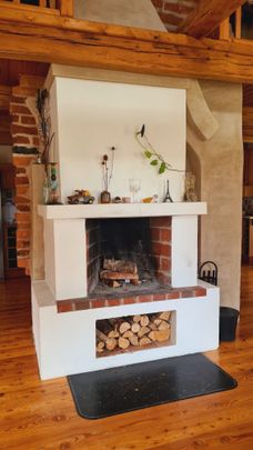 Hakunge Säteri, Brottby - Photo 1