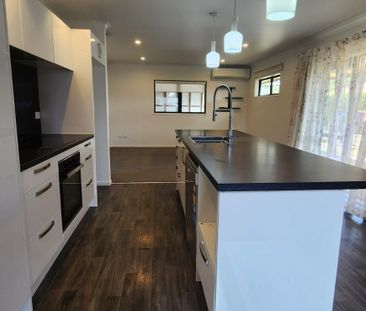 Modern, Comfortable Living - Photo 5