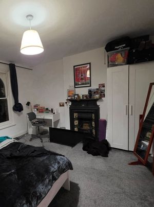 Room in a Shared House, Maxted Road, SE15 - Photo 1