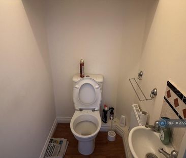 2 bedroom terraced house to rent - Photo 3