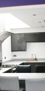 214 TIVERTON ROAD - Photo 4