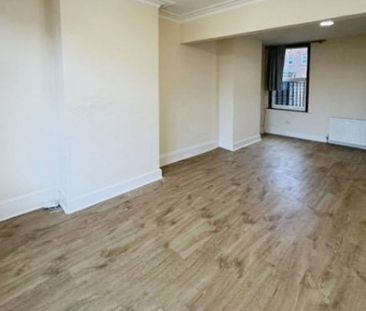 3 bedroom House To Let - Photo 3