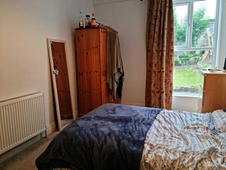 4 bedroom detached house to rent - Photo 3