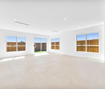 Brand new 4 Bedroom house in heart of Weir Views - Photo 1