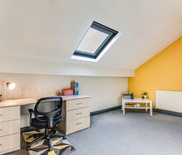 1 bedroom in a house share to rent - Photo 3