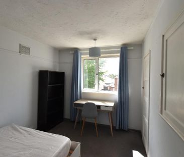 4 bedroom detached house to rent - Photo 6