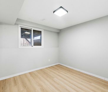 For Lease - 1036 Attersley Drive Unit# Basement, Oshawa, Ontario - Photo 6