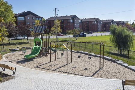 43-73 Place Mercier - Photo 3