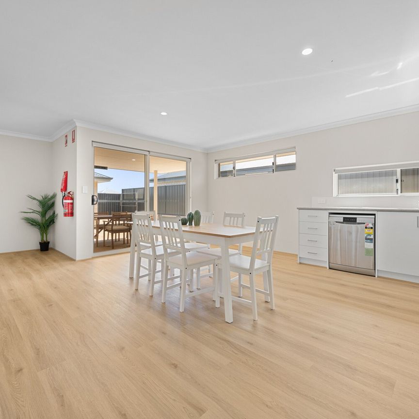 Madora Bay - Photo 1