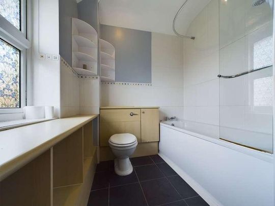 Breinton Avenue, Hereford, HR4 - Photo 1