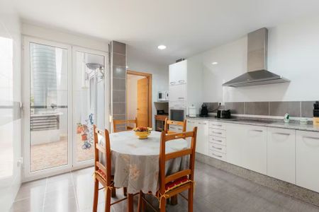 Carrer de Dalt de la Mar, Valencia, Valencian Community 46024 - Photo 2