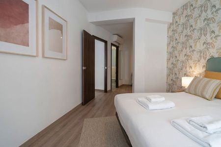 Calle del Hospital, Valencia, Valencian Community 46001 - Photo 4