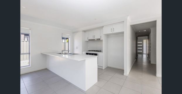 4 Bedroom family home with seperate lounge - Photo 1