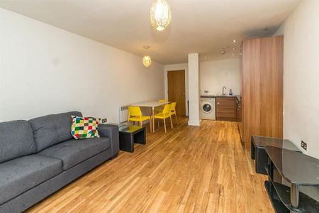 3 bedroom apartment to rent - Photo 3