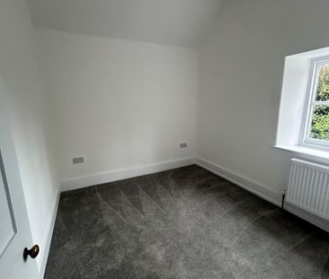 4 bedroom terraced house to rent - Photo 3