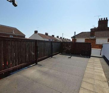 Broad Street, Swindon, Wiltshire, SN1 - Photo 3