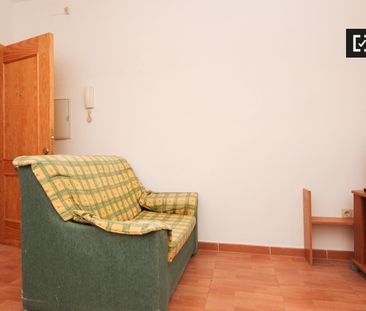 granada, Andalusia 18002 - Photo 3