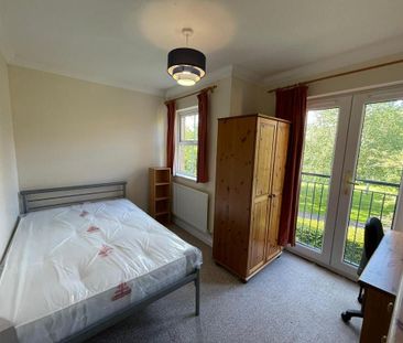 3 bedroom flat to rent - Photo 1