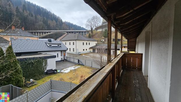 3-Zimmerwohnung mit Balkon und extra Küche - Photo 1