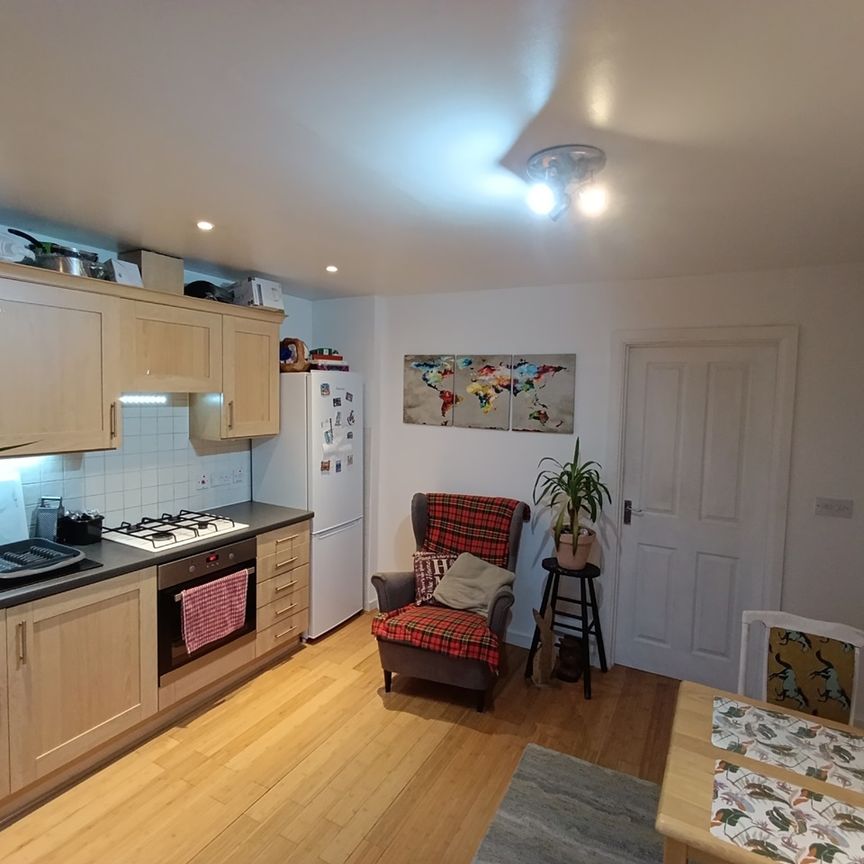 Room in a Shared Flat, Barking, IG11 - Photo 1