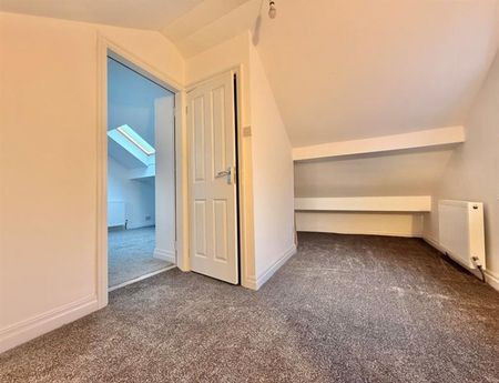 4 Bedroom Semi Detached To Let - Photo 5