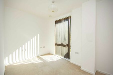 Grahame Park Way - Photo 3