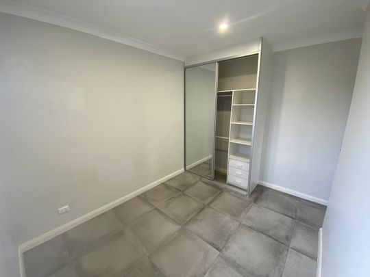 IN THE HEART OF SMITHFIELD! - Photo 1