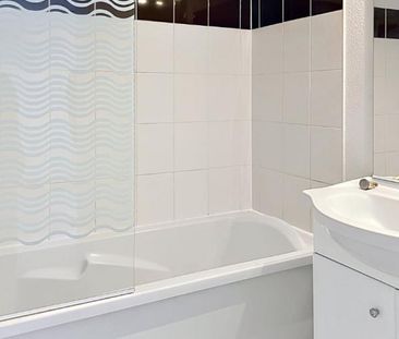 Location Appartement 2 pièces 42m² ST ANDRE DE CUBZAC 33240 - Photo 6