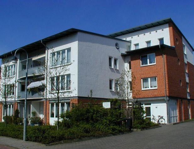 Modernisierte Erdgeschosswohnung in ruhiger Seniorenanlage – Bezug ab 60 Jahren mit WBS! - Photo 1