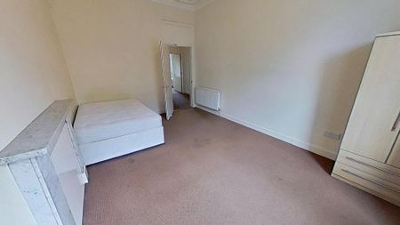 5 bedroom flat to rent - Photo 4