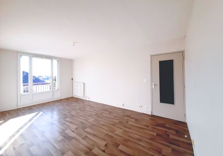 Type 5 refait à neuf – séjour lumineux avec balcon - Photo 3