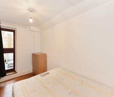 3 bedroom townhouse to rent - Photo 6