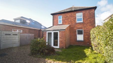 To Rent Ensbury Avenue, Ensbury Park, Bournemouth, BH10 £1,940 pcm Tenancy Info - Photo 2