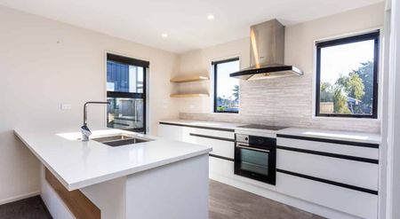 Lovely 3 bedroom family home in Silverstream! - Photo 3