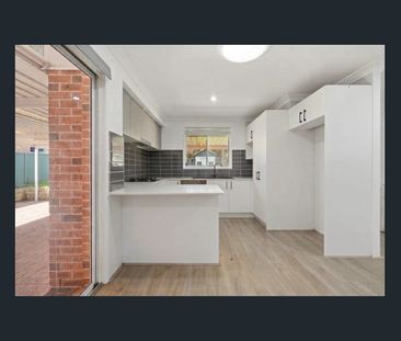 SPACIOUS FAMILY HOME IN QUIET CUL-DE-SAC - Photo 5