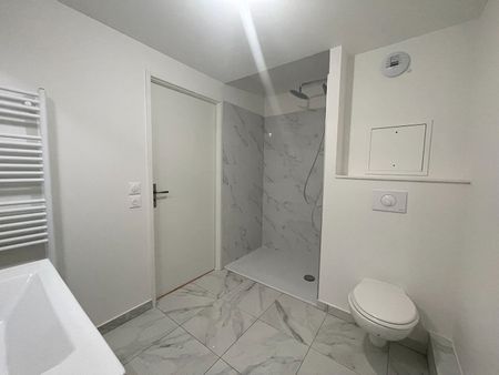Location Appartement 2 pièces 46m² - Photo 4