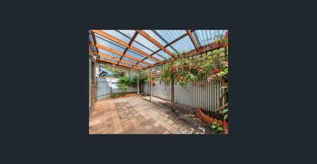 NATURAL LIGHT - Photo 3