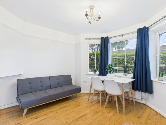 4 bedroom terraced house to rent - Photo 1