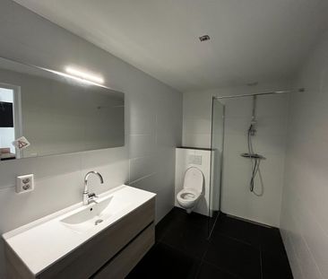 Appartement te huur: Eikelaan 84-E 1561 CG Krommenie - Photo 2