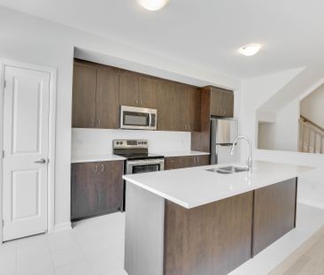 For Lease - 937 ATHENRY Court, Barrhaven, Ontario - Photo 3