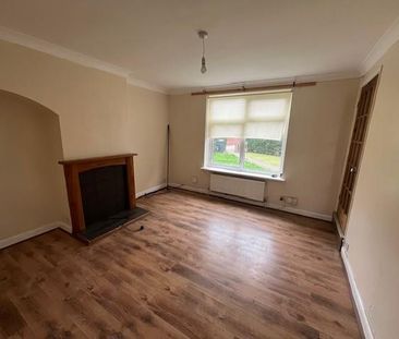 2 bedroom end of terrace house to rent - Photo 1