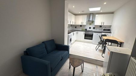 3 bedroom house to rent - Photo 2