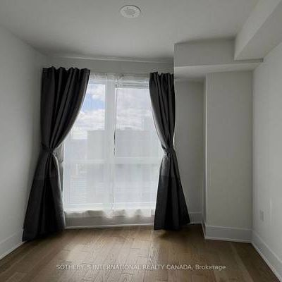 Bloor & Parliament Modern +Stunning 3Bdrm 1Parking 1Locker Upgraded - Photo 1