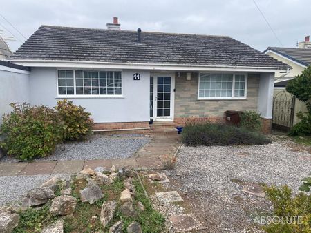 2 bedroom detached bungalow to rent - Photo 3