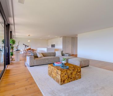 5.5-Zimmer Terrassenwohnung mit traumhaftem Garten & Ausblick - Foto 1