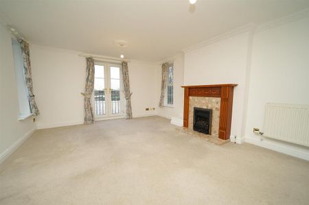 3 bedroom apartment to rent - Photo 3