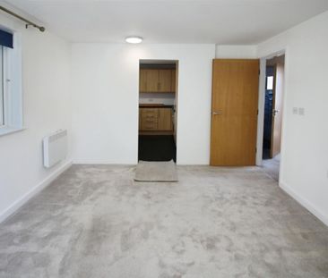 Chapel Lane, Kippax, Leeds - Photo 2