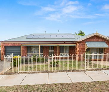 PERFECT LOCATION IN GOLDEN SQUARE - Photo 2