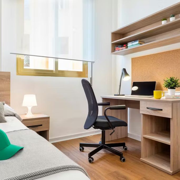 Carretera Su Eminencia, Sevilla, Andalusia 41013 - Foto 1