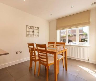 Buckingham Road, Epping, CM16 - Photo 4